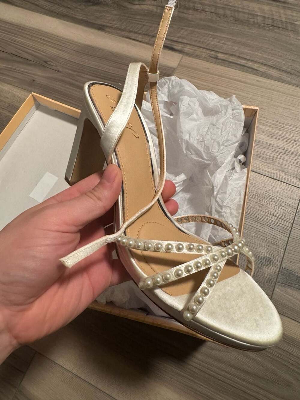 Jewel Badgley Mischka Iona Pearl Embellished Block Heel Sandals Ivory Size 9